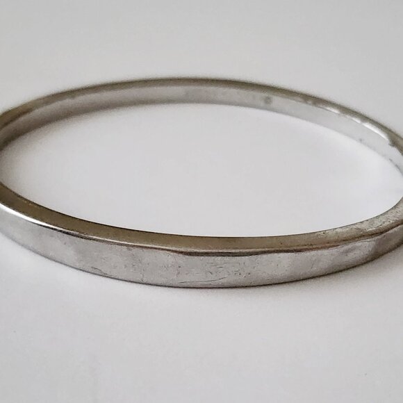 Kendra Scott Zorte Bracelet Hinged Bangle Silver - Picture 6 of 9